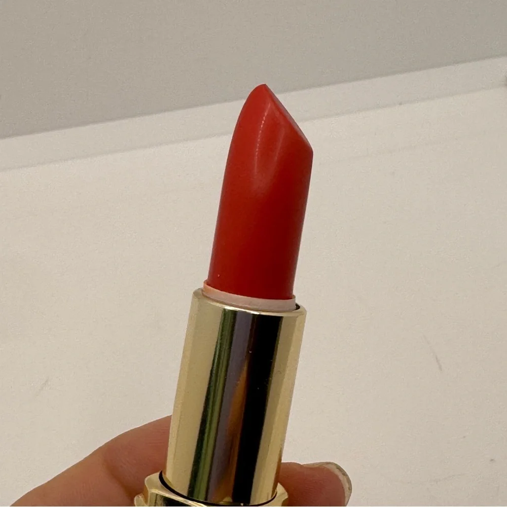 L'Oréal Color Supreme Lipstick‎ 505 Classic Rose Creme New
